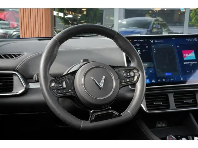 Vinfast VF 8