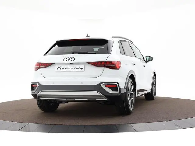 Audi A3 Allstreet Advanced edition 40 TFSI e 204 PK · Lederen bekleding · Comfortsleutel · 18" LM Ve...