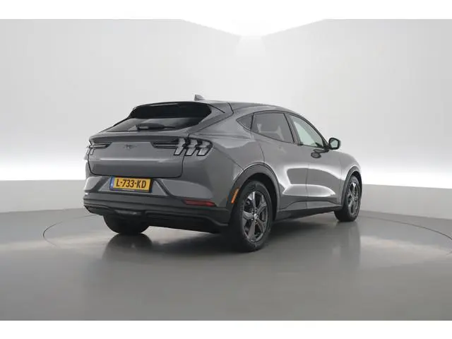 Ford Mustang Mach-E RWD 75 kWh | Rijklaar! | SOH 92% | Adapt. Cruise | Keyless | Leder | Stoel- stuu...