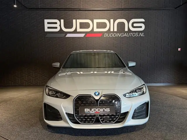 BMW i4 eDrive40 High Exe 84 kWh | M-sport | Camera | Head-up
