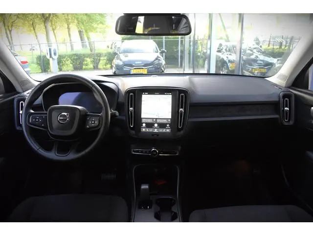 Volvo EX40