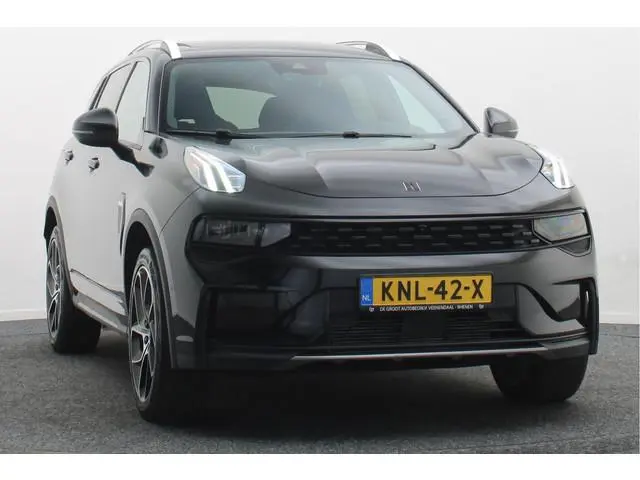 Lynk & Co 01