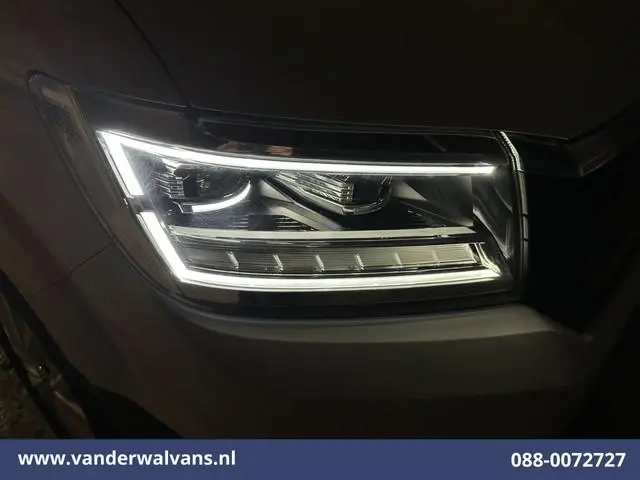 Volkswagen Crafter 2.0 TDI 141pk L3H3 L2H2 Euro6 Airco | Navigatie | Camera | LED | Apple Carplay |...
