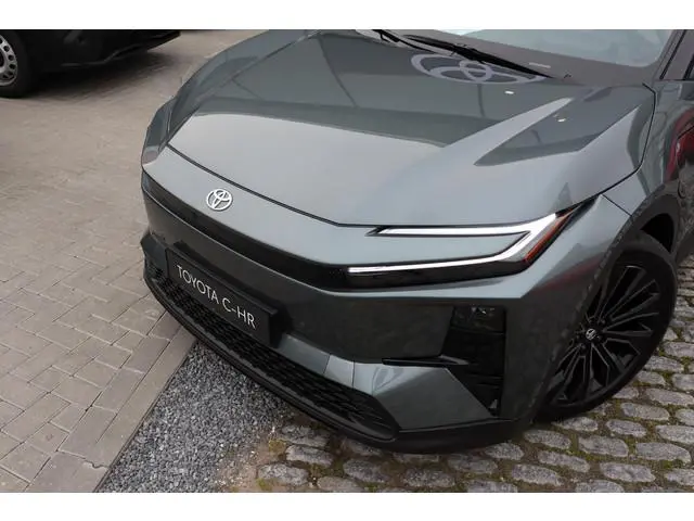 Toyota C-HR+