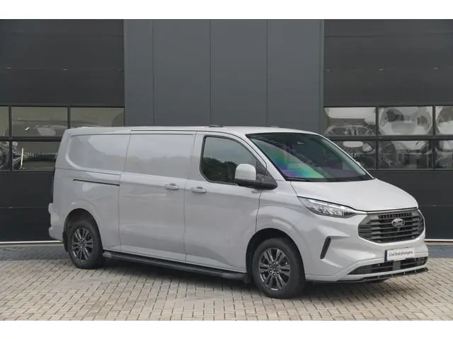 Ford Transit Custom 320 2.0 TDCI L2H1 Limited 170pk - Trekhaak - ACC - Blindspot - Stoel/Stuurverwar...