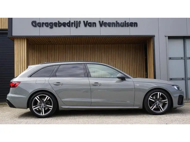 Audi A4 Avant 35 TFSI 150PK 2X S-Line *Black Optik* Pano.Dak LED 18inch Trekhaak Elek-Klep Virtual C...
