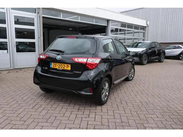 Toyota Yaris 1.5 Hybrid Executive , Achteruitrij camera, cruise control, Climate controle, Dealer on...