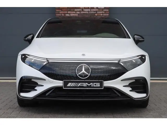 Mercedes-Benz EQS