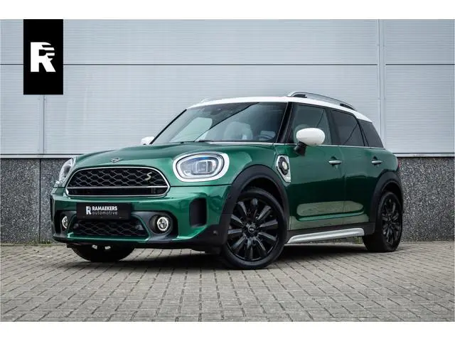 MINI Countryman Cooper S E ALL4 Pano / Adaptieve cruise / Leder / 18inch / Camera /
