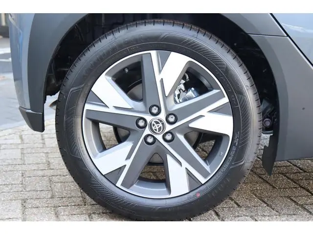 Toyota Aygo X Hybrid 115 play, Go Pack, Nieuw en snel leverbaar!! (01-2027)