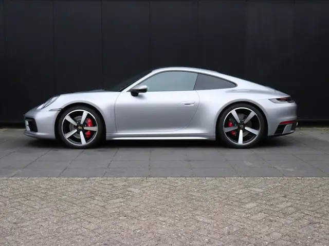 Porsche 911 3.0 Carrera 4 S | PANO-DAK | 360° CAMERA | BOSE | MEMORY | LEDER | SPORTCHRONO | CRUISE...