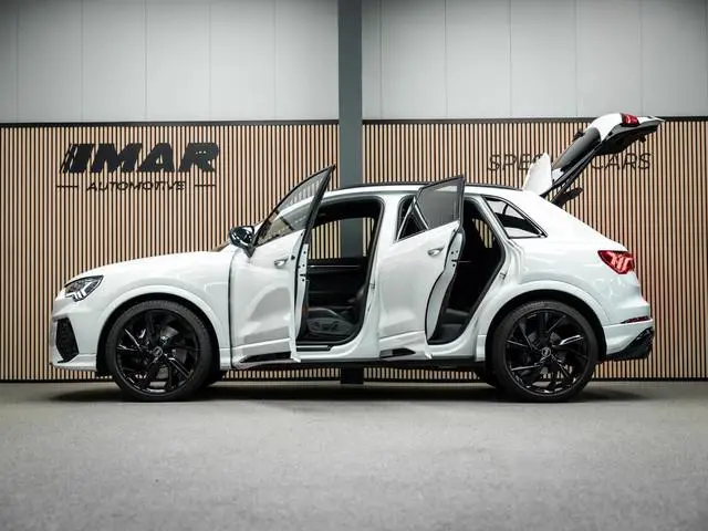 Audi RSQ3