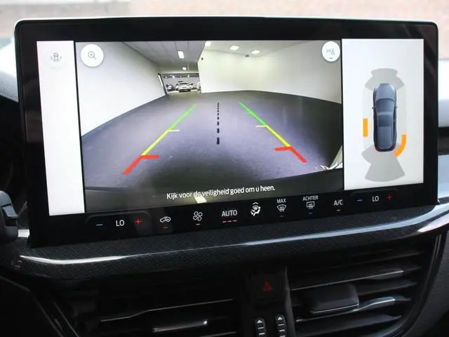 Ford Focus 1.0 Focus 125 PK HB ST-Line Automaat Navigatie Climate control Cruise control Carplay/And...