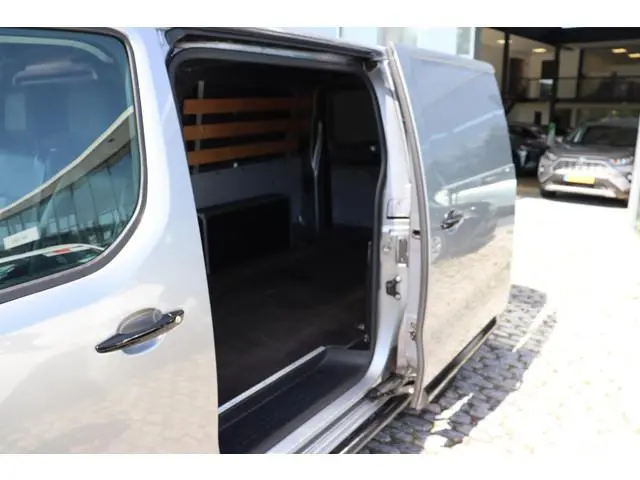 Toyota pro-ace