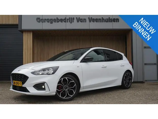 Ford Focus 1.5 182pk EcoBoost ST Line Business & Black Style B&O 18inch LM Trekhaak Stoel/Stuurwiel...