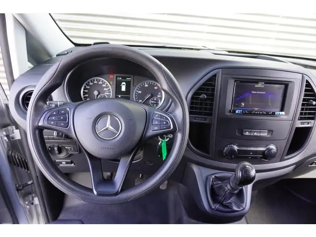 Mercedes-Benz Vito 116 CDI 160pk Lang L2 Airco Cruise control  Trekhaak Parkeersensoren 17" Velgen