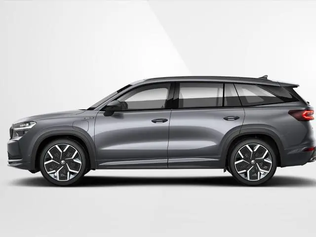 Škoda Kodiaq Sportline Business 1.5 TSI PHEV 150 kW / 204 PK | 20'' lichtmetalen Velgen | 4000,- inr...