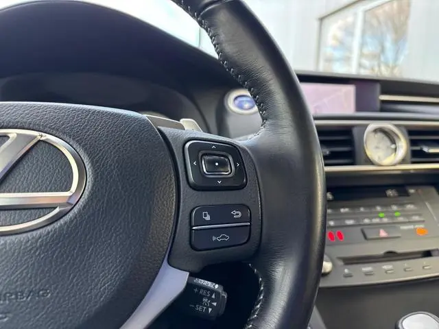 Lexus RC