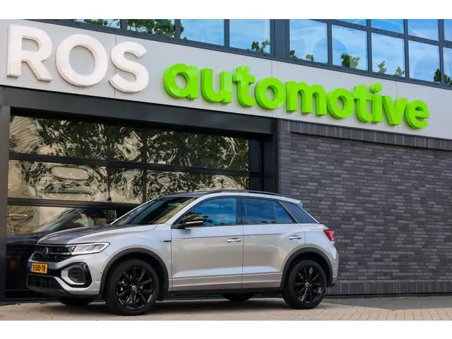 Volkswagen T-Roc 1.5 TSI R-Line Business | CAMERA | STOEL & STUURVERW | PDC V&A | 18'' | CARPLAY |