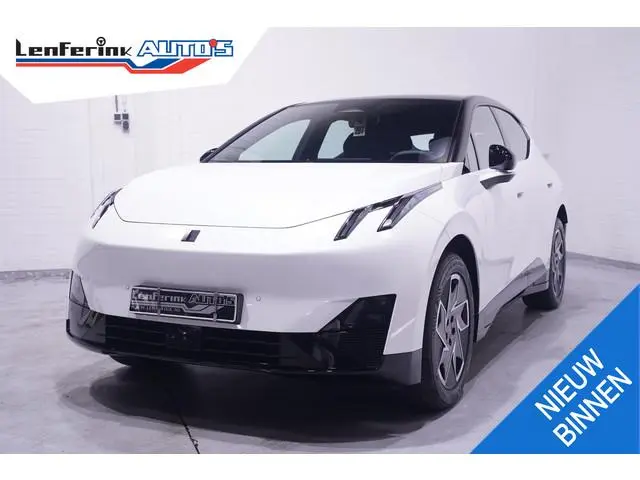 Lynk & Co 02 Core 66 kWh SOH 99% Apple Carplay Panoramadak Achteruitrijcamera Clima Stoelverwarming...
