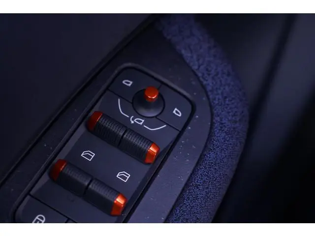 Lynk & Co 02