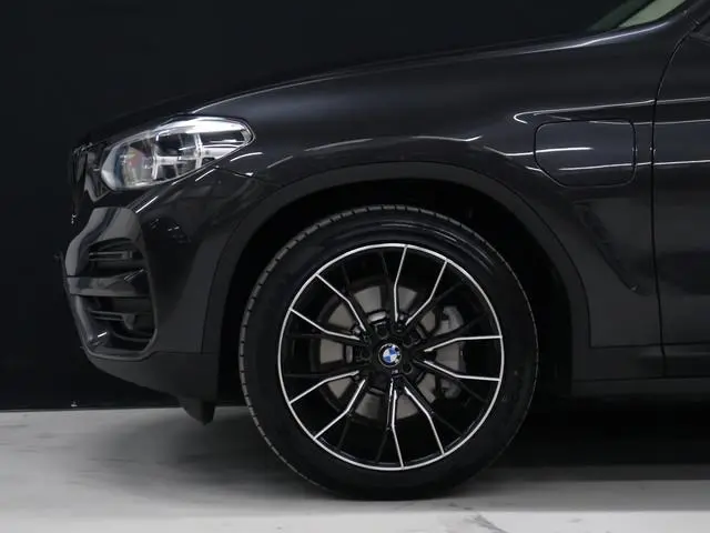 BMW X3 xDrive30e High Executive [APPLE CARPLAY, HEAD-UP, STOELVERWARMING, VOL LEDER, ADAPTIVE LED, P...