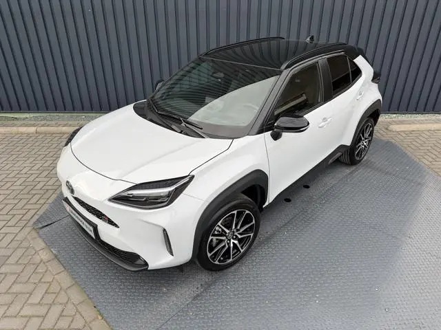 Toyota Yaris Cross 1.5 Hybrid 130 GR Sport | Pano dak | JBL | Head-up | 10jr GARANTIE | Rijklaar!!