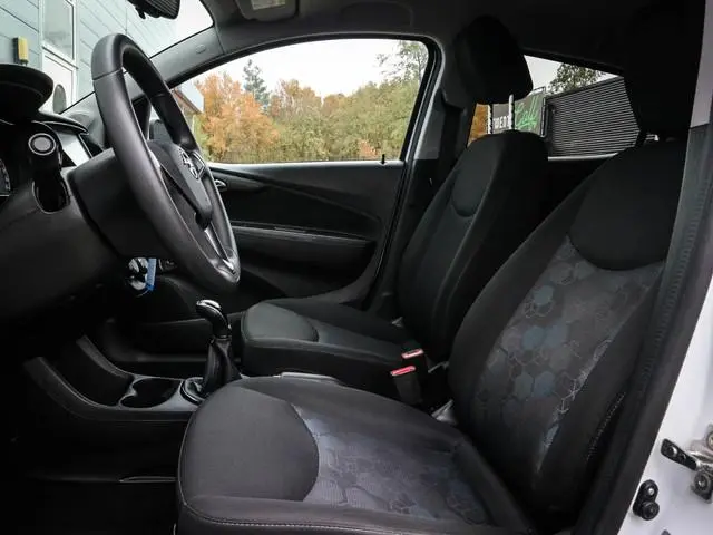 Opel KARL 1.0 Rocks Online Edition | Airco | Navi | Cruise | Trekhaak | Lichtmetaal | Dakrail |