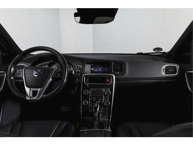 Volvo V60 2.0 T4 190 PK Business Sport - Automaat Org. NL. | S/K-Dak | Adapt. Cruise | Stoelverw. |...