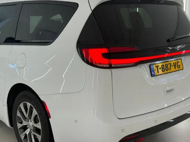 Chrysler Pacifica