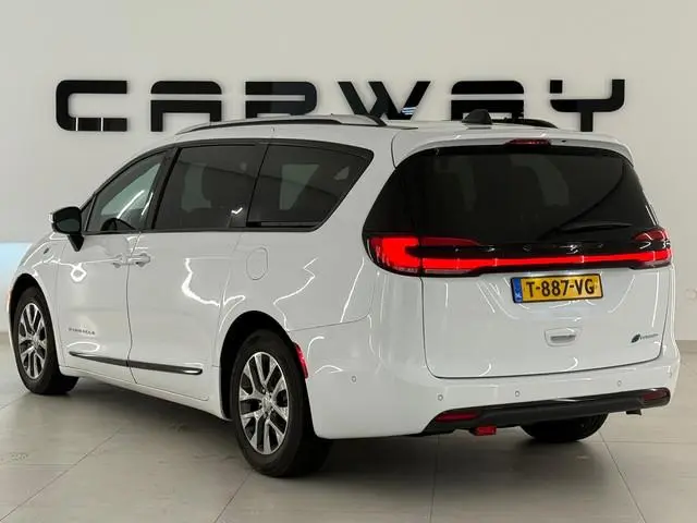 Chrysler Pacifica