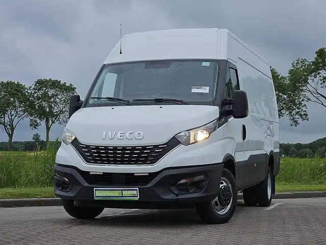 IVECO DAILY 35C18 l2h2 3l dubbellucht!