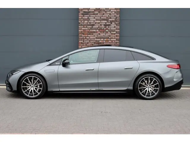 Mercedes-Benz EQS