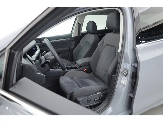 Volkswagen Golf 1.5 TSI Style | Pano | IQ. Light | Massage | Memory | Apple CarPlay | Camera | Adapt...