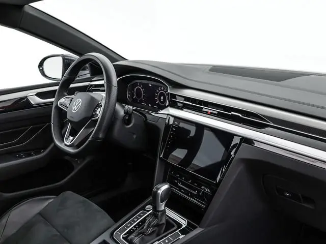 Volkswagen Arteon Shooting Break 1.4 TSI 218pk DSG eHybrid R-Line Business · Panoramadak · 360 Camer...