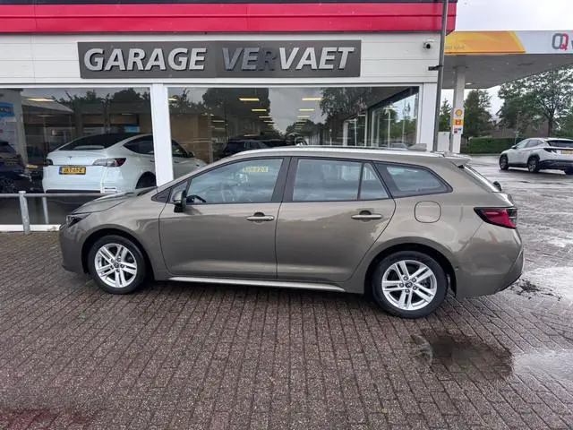 Toyota Corolla Touring Sports 1.8 Hybrid Business