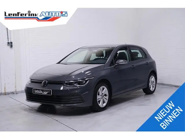 Volkswagen Golf 1.0 eTSI Life Business Carplay Achteruitrijcamera ACC Navi Massagestoel 1e Eigenaar...