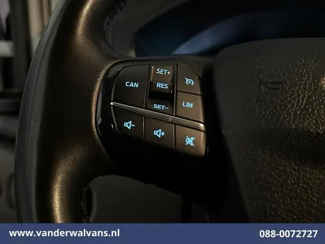 Ford Transit 2.0 TDCI 130pk Bakwagen Laadklep Euro6 Airco | Cruisecontrol | Verwarmde Voorruit | 960...