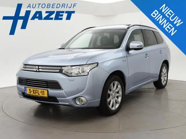Mitsubishi Outlander 2.0 PHEV 4WD AUT. INSTYLE+ TREKHAAK | SCHUIFDAK | LEDER | STOELVERW. | CAMERA |...