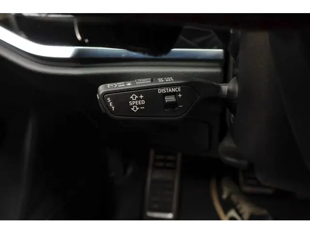 Audi RSQ3