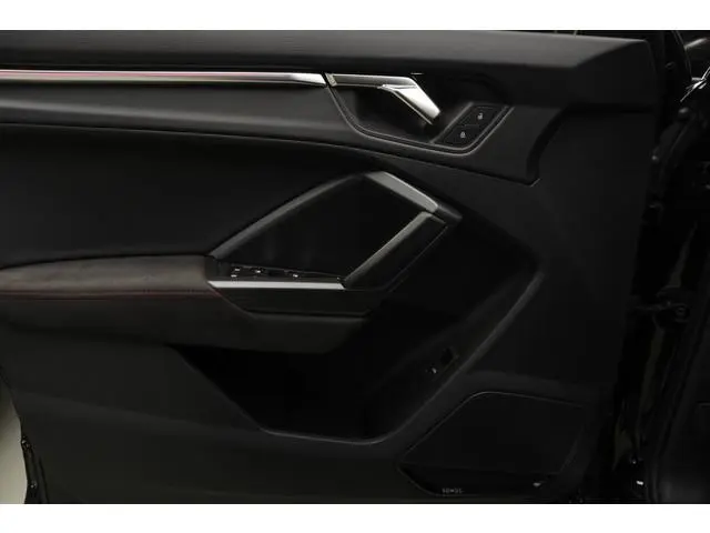 Audi RSQ3