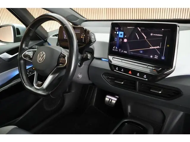 Volkswagen ID.3 First Max 58 kWh 204pk SOH 89% HUD Panoramadak Camera Matrix LED Navigatie Stoelverw...