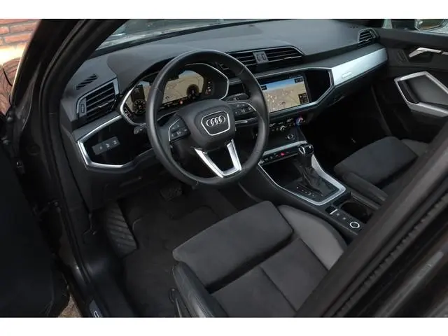 Audi Q3 Sportback 45 TFSI e | SOH 104% | S Edition | Trekhaak | Leder