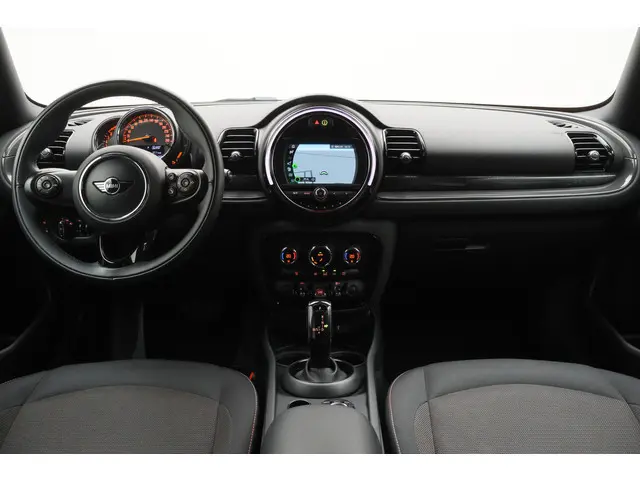MINI Mini Clubman 1.5 One Business Edition Automaat Navigatie, Climate, Cruise, PDC, 17"