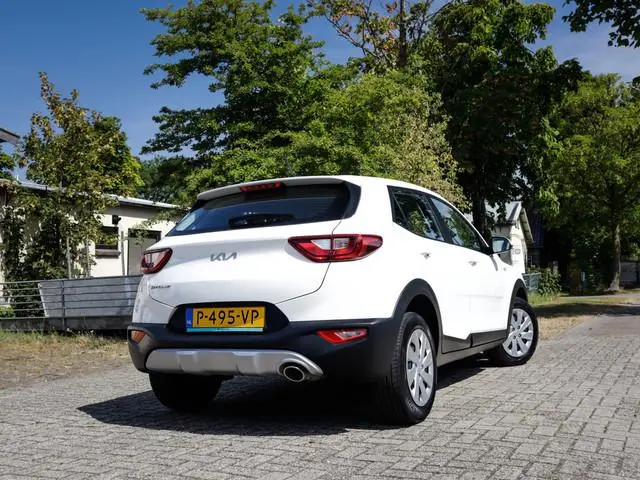 Kia Stonic 1.0 T-GDi MHEV ComfortLine 1e-Eig. & Keurig-Onderh. BOVAG-Garantie. NL-Auto.
