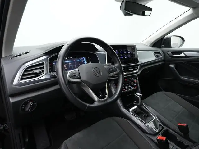 Volkswagen T-Roc 1.5 TSI 150 pk DSG Style | Achteruitrijcamera | Adaptive Cruise | Stoelverwarming |...