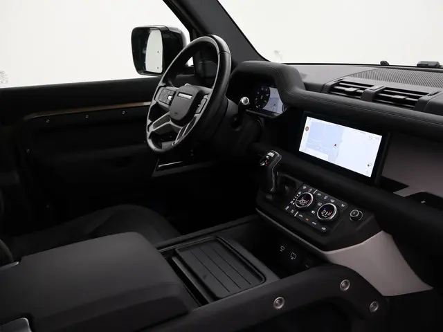 Land Rover Defender 2.0 D240 110 GRIJS KENTEKEN + PANORAMADAK | 360 CAMERA | WEGKL. TREKHAAK | MERID...