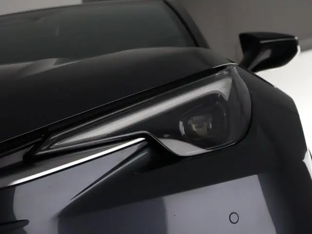 Lexus LBX