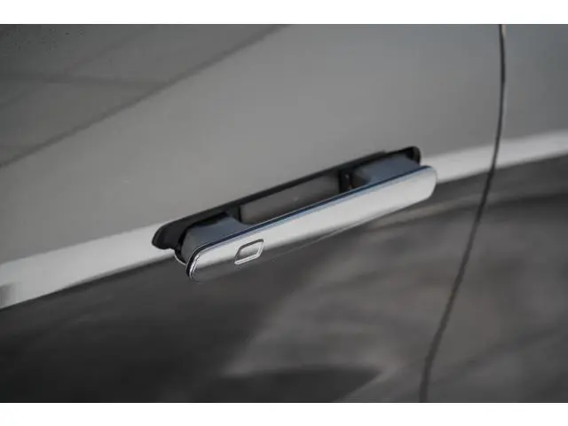 Lynk & Co 08
