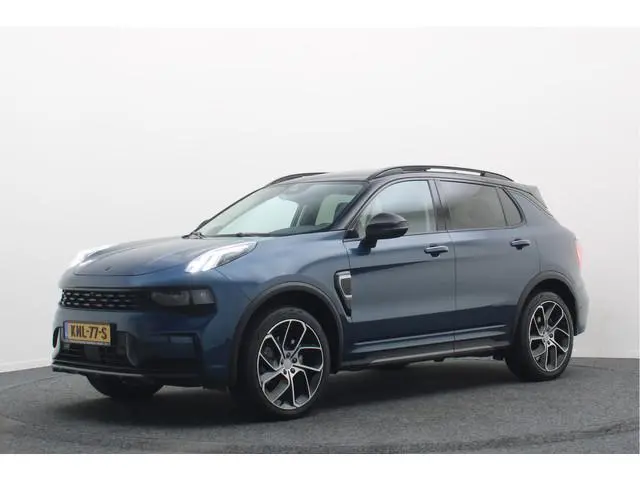 Lynk & Co 01